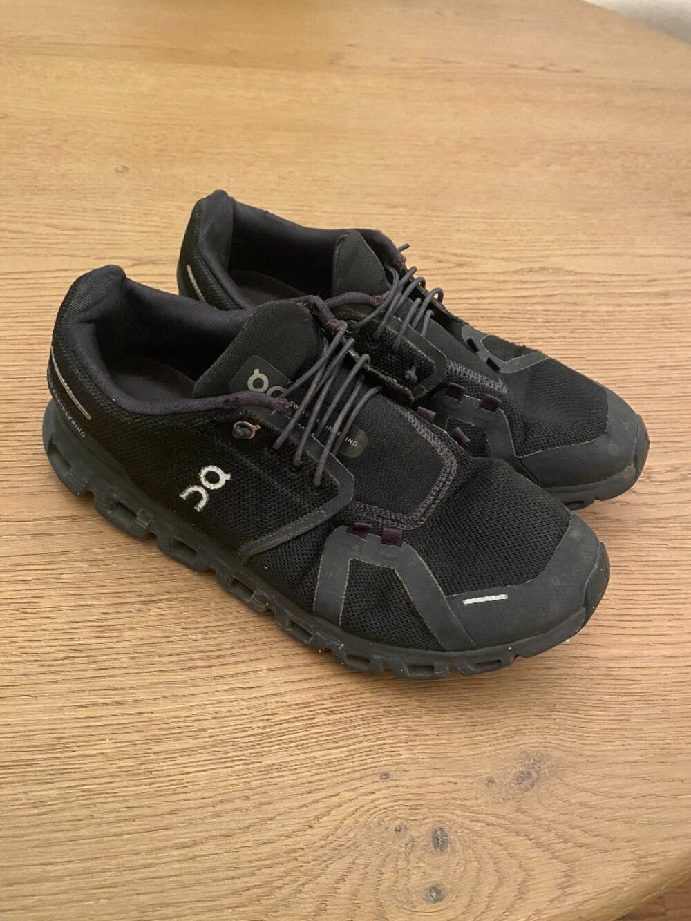 On Cloud 6 Running Shoes Men's 8.5 Black Color 3MF10071043 Run Jogging Athletic
